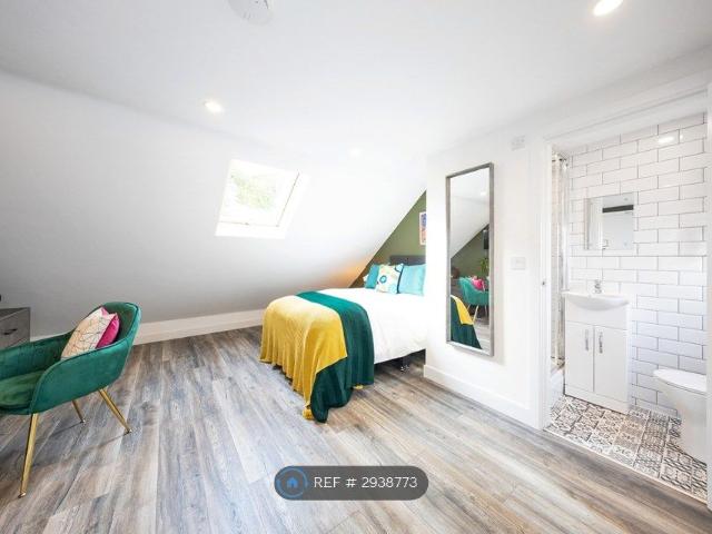 Room for rent in Cannon Park, West Midlands