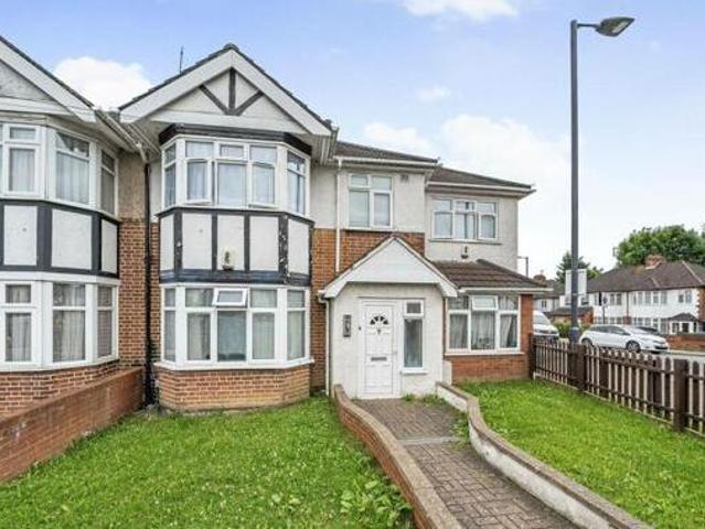 House for sale in Pinner, Greater London