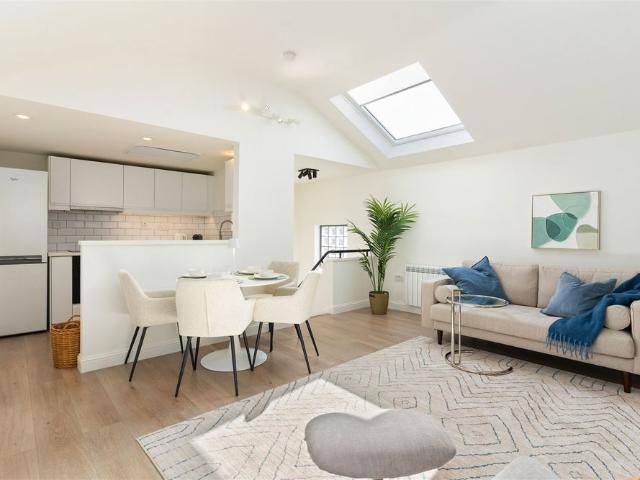 House to rent in Bluebell, North Tipperary
