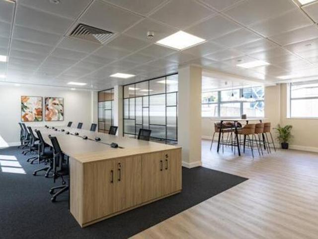 House for sale in Bank, Greater London