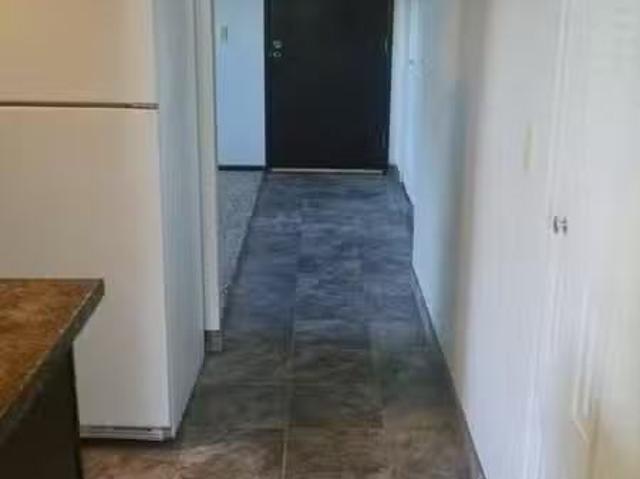 Condo for rent in Northfield