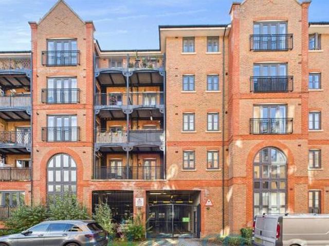 House for sale in Brook Street, Bourne Vale