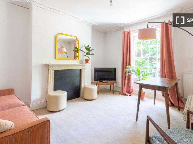 Apartment for rent in Canonbury, Greater London