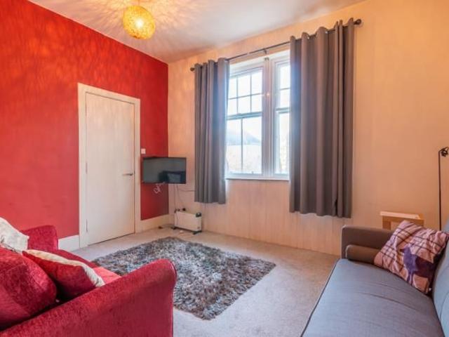Apartment for rent in Canongate, Old Town