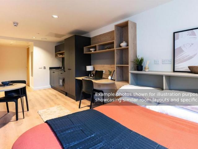 Apartment for rent in Canongate, Old Town