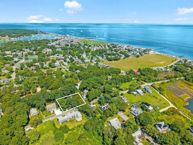 House for sale in Harthaven, Oak Bluffs