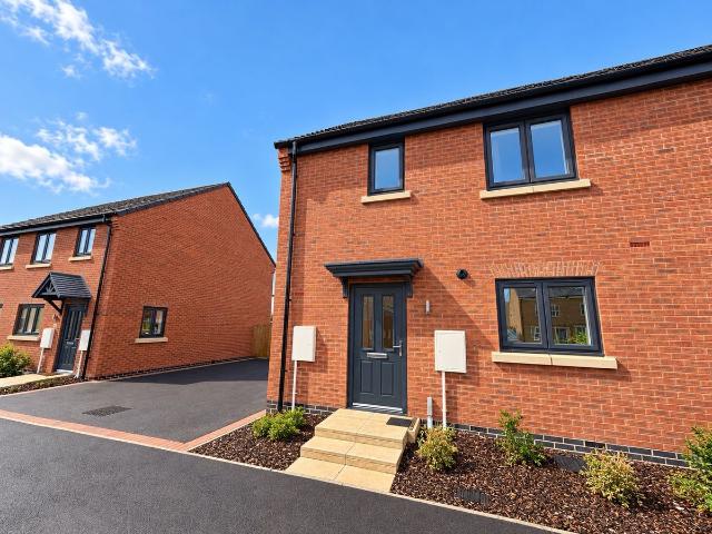 House for rent in Priors Hall Park