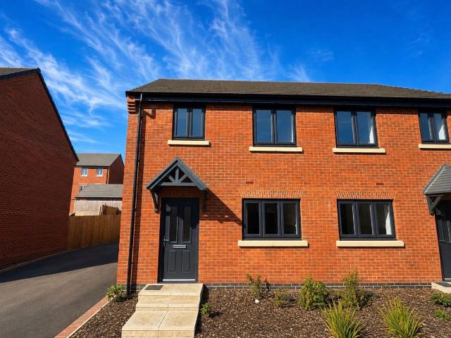 House for rent in Priors Hall Park