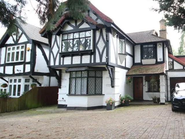 House for rent in Little Stanmore, Greater London