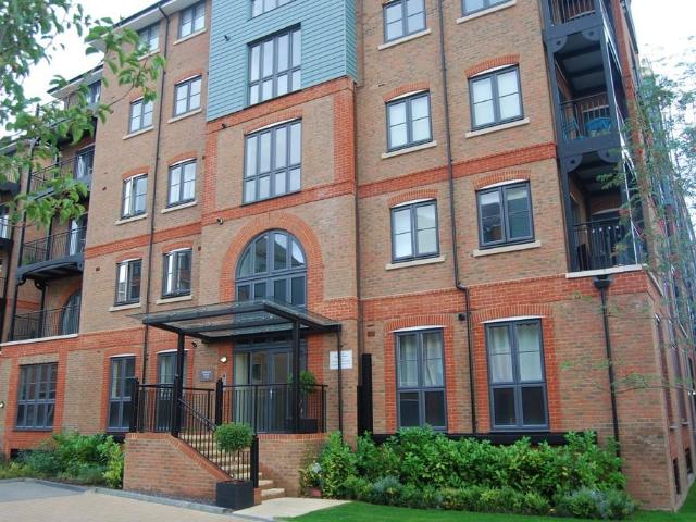 Apartment for rent in Brook Street, Bourne Vale