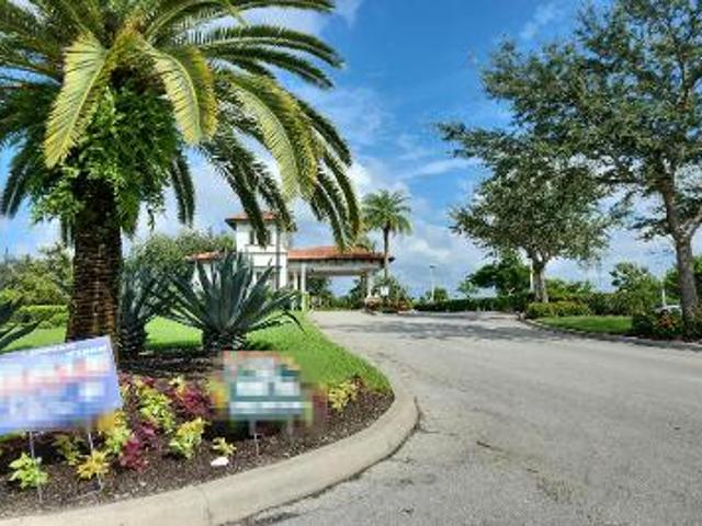 House for sale in Fort Myers House for sale in Fort Myers