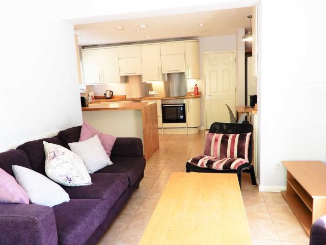 House for rent in Hales Place, The Bridge