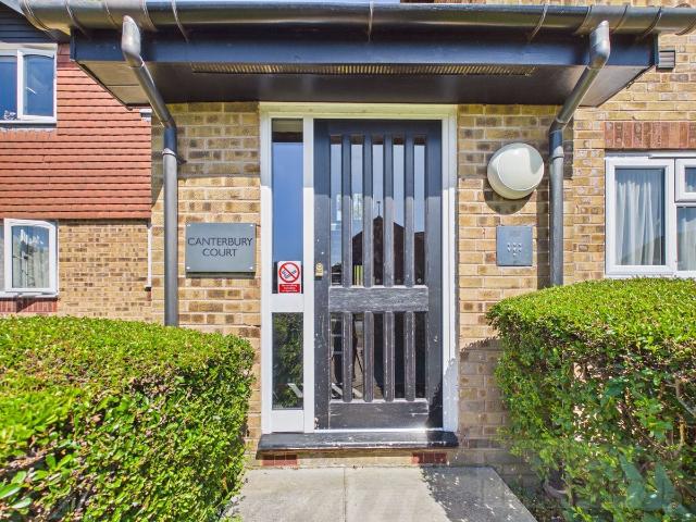 Apartment for rent in Horsham, West Sussex