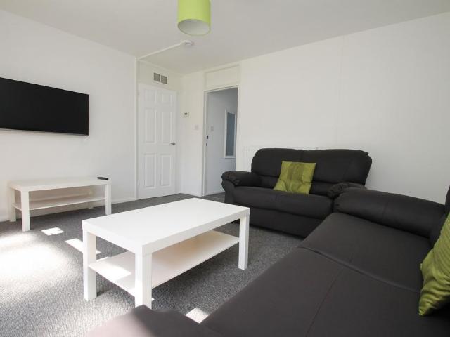 Apartment for rent in Stuppington, Canterbury