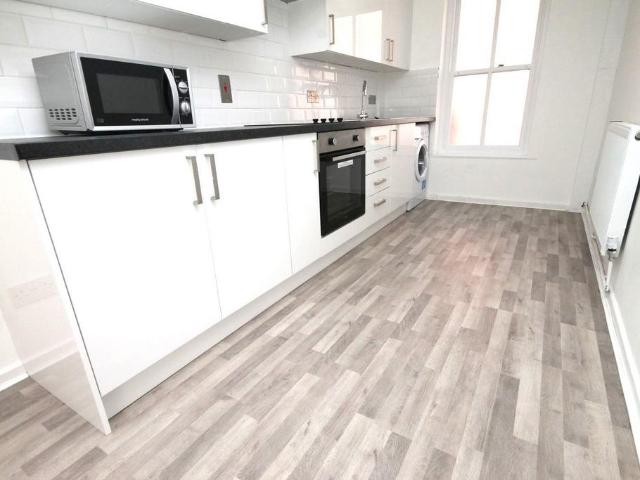 House for rent in The King's Mile, The Bridge