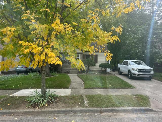 House for sale in Washington Park, Pontiac