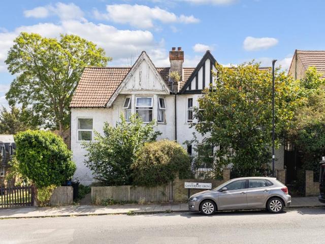House for rent in West Norwood, Greater London