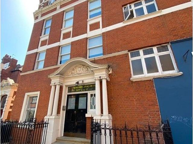 Apartment for rent in West Hampstead, Greater London