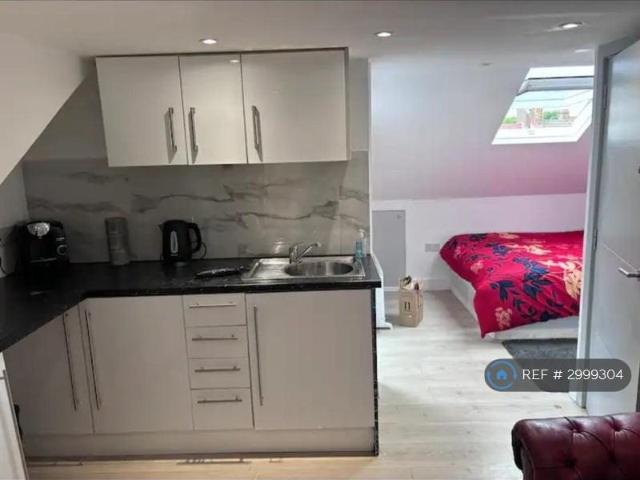 Apartment for rent in Leyton, Greater London