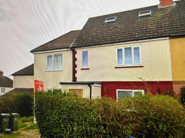 Room for rent in Fairlands, Guildford