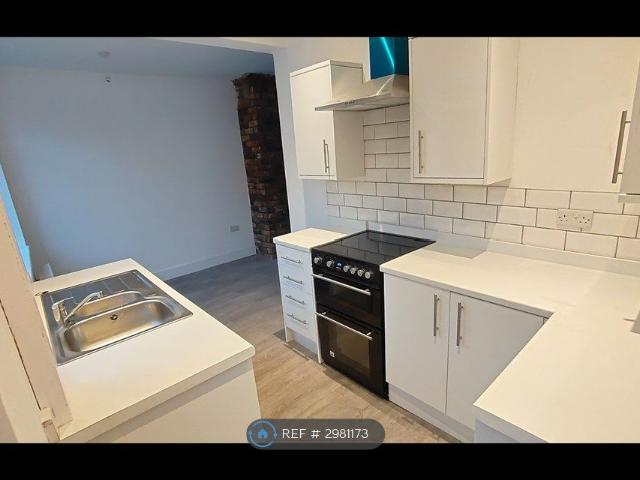 House for rent in Woodbank Estate, Portwood