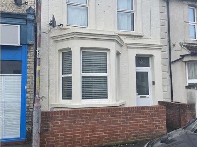 Room for rent in Brompton, Gillingham