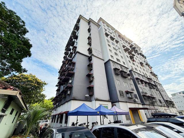 Apartment for sale in Country Heights Damansara, Kuala Lumpur