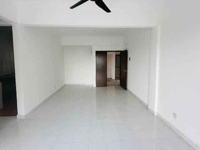 Apartment for sale in Kajang, Langat