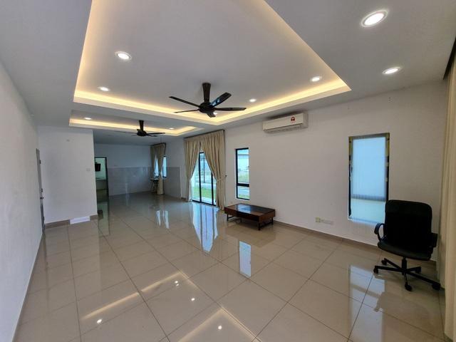 Terraced House for sale in Tanjong Sepat, Selangor