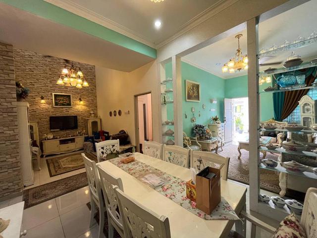 Residential House for sale in Malaka