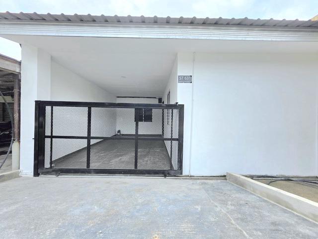 Terraced House for sale in Malaka