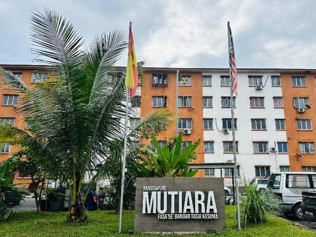 Flat for sale in Kajang, Langat