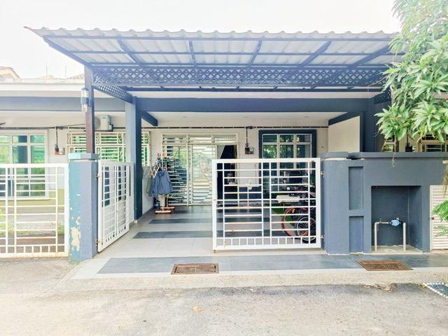 Terraced House for sale in Jenjarom, Selangor