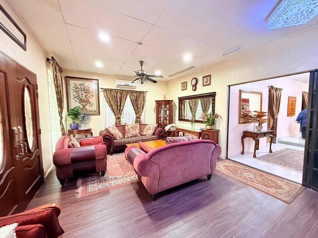 Bungalow for sale in Langat, Selangor