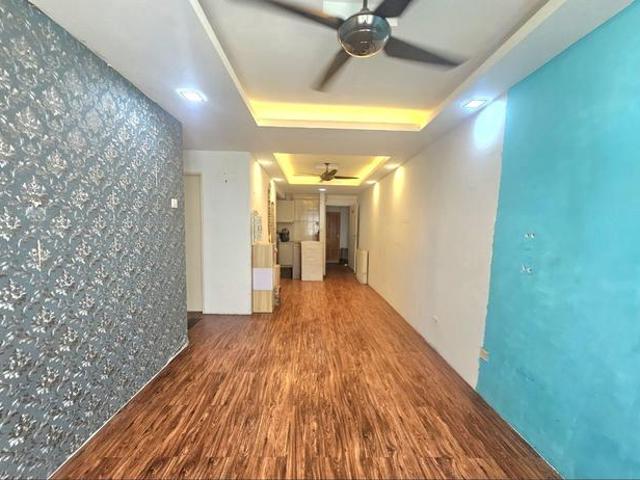 Apartment for sale in Petaling, Damansara Damai