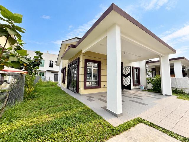 Residential House for sale in Zon Perindustrian Bebas Telok Panglima Garang, Teluk Panglima Garang