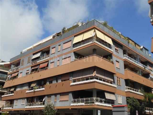 Box in vendita a Lido di Ostia, Roma Capitale