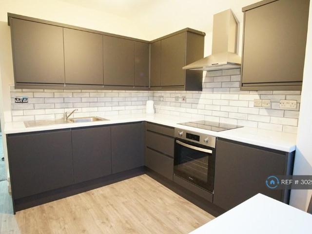 Apartment for rent in Falcon Lodge, Wales