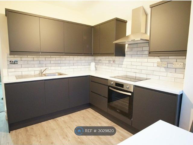 Apartment for rent in Falcon Lodge, Wales