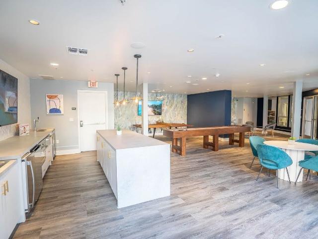 Apartment for rent in Canoga Park, California
