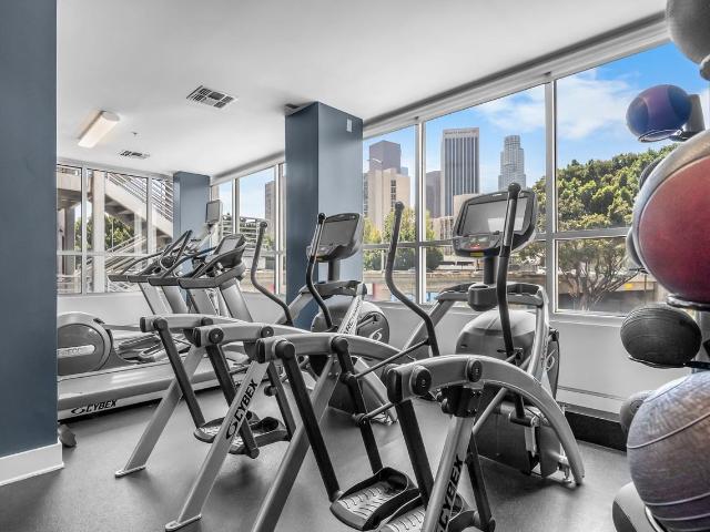 Apartment for rent in Canoga Park, California