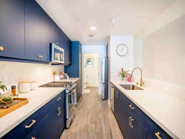Apartment for rent in Canoga Park, California