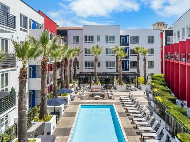 Apartment for rent in Canoga Park, California