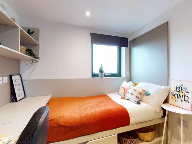 Apartment for rent in First Street, Manchester