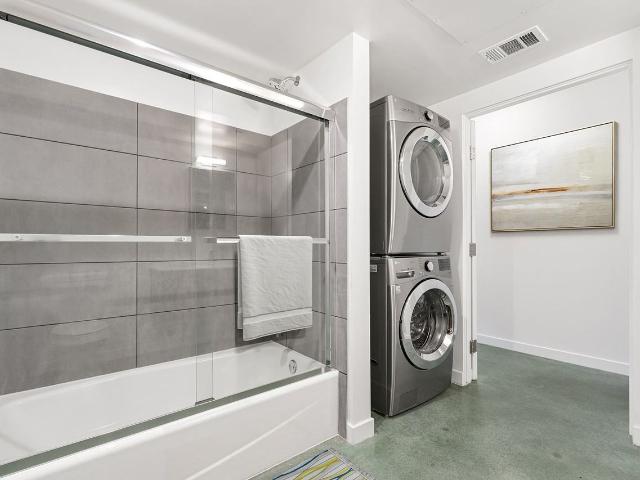 Apartment for rent in Canoga Park, California