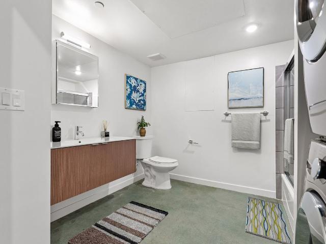 Apartment for rent in Canoga Park, California