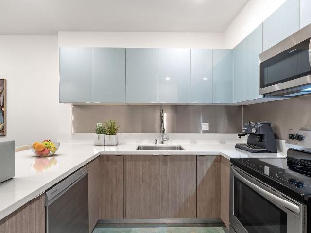Apartment for rent in Canoga Park, California