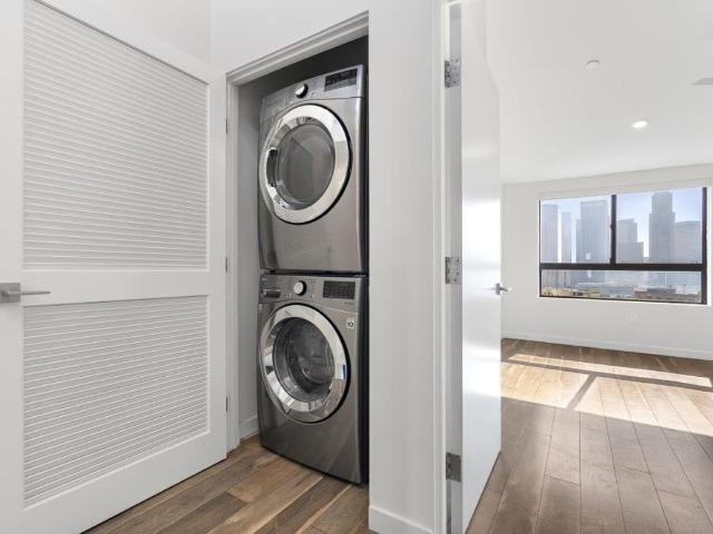 Apartment for rent in Canoga Park, California