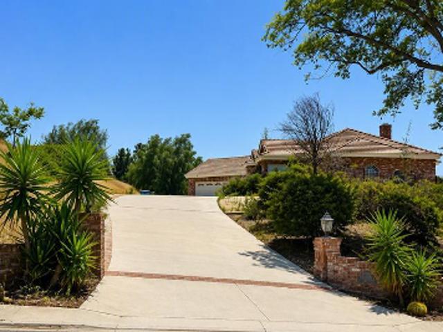 House for sale in Canyon Crest, Riverside