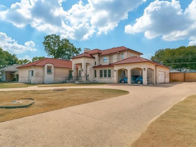House for sale in Irving, Texas